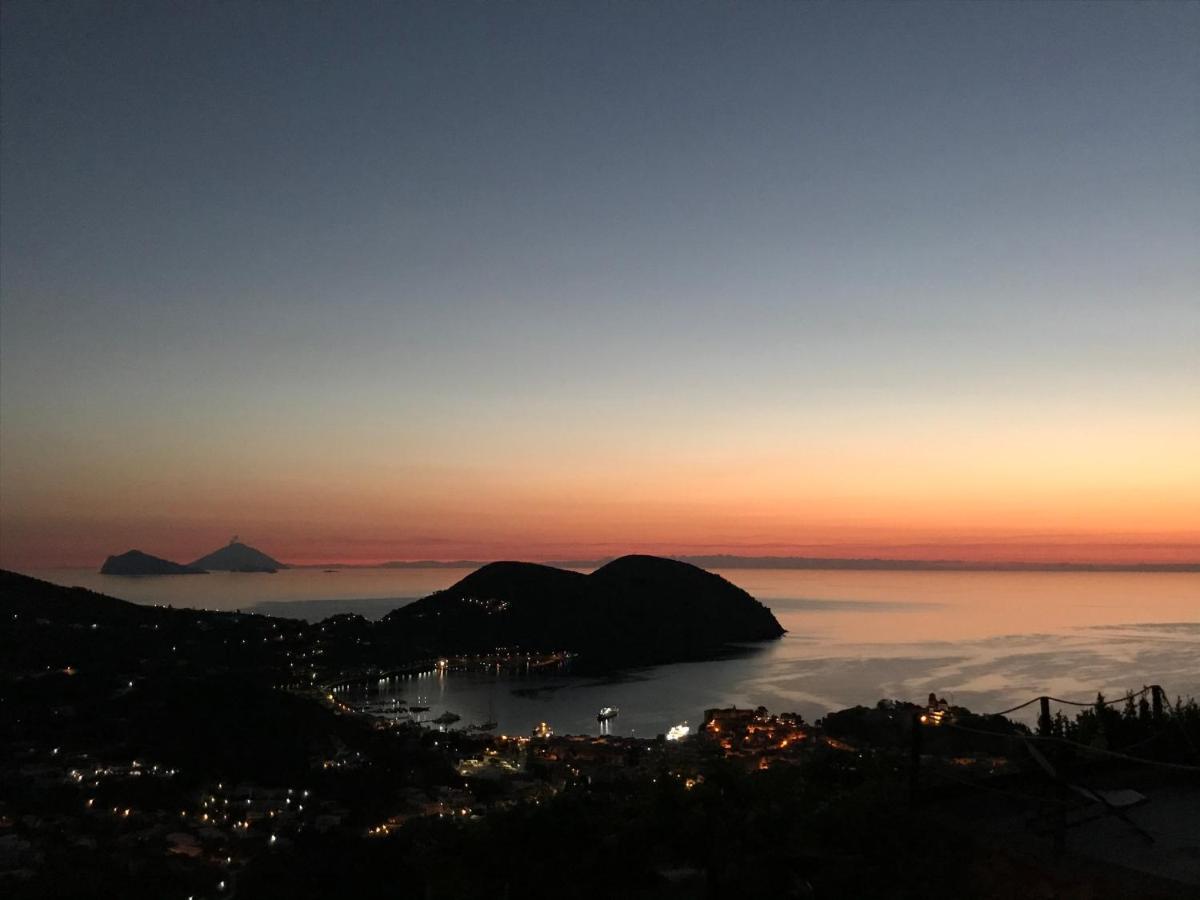 Appartamento Casa Marta Città di Lipari Esterno foto